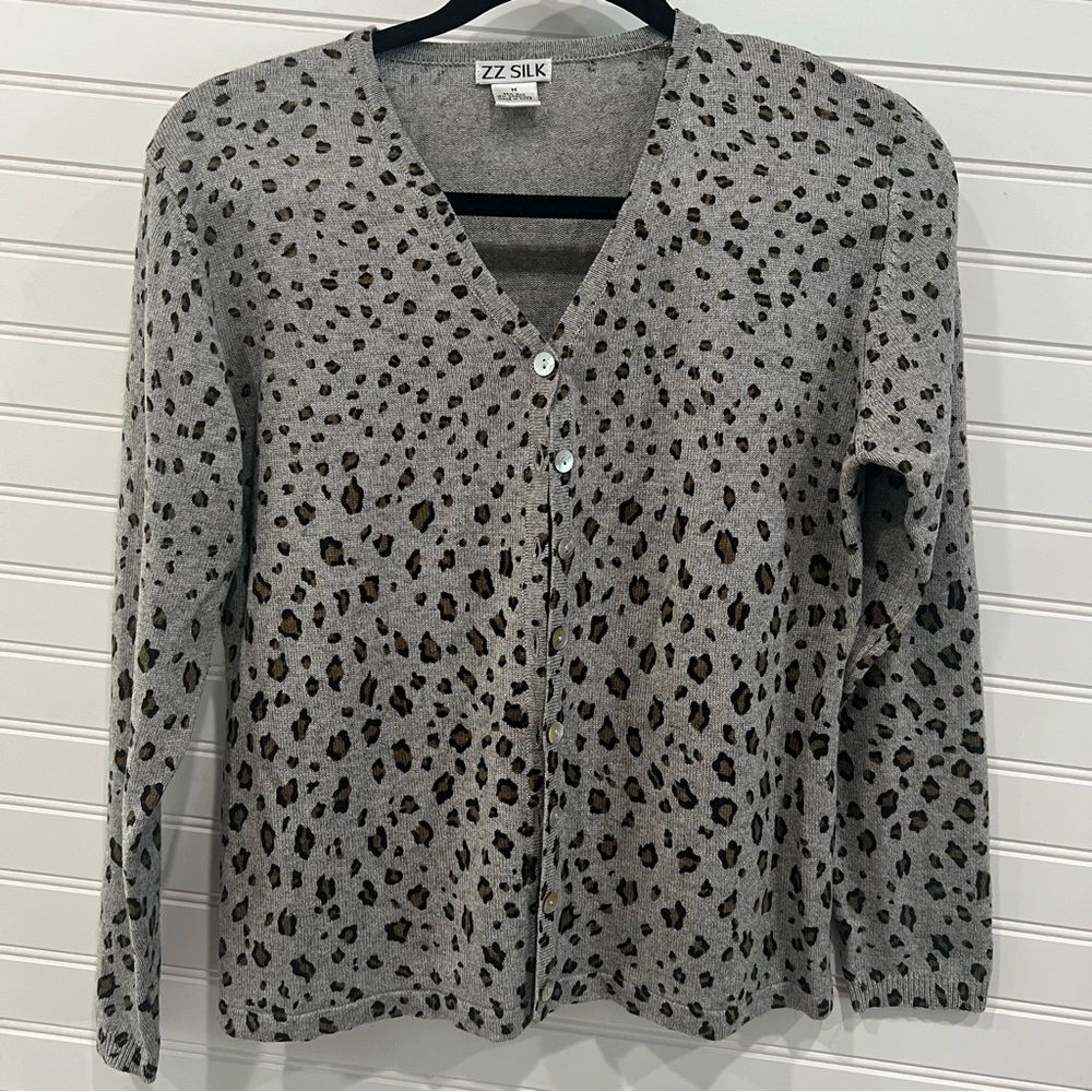 Zz Silk Button up Cardigan in Silk and Cashmere Blend